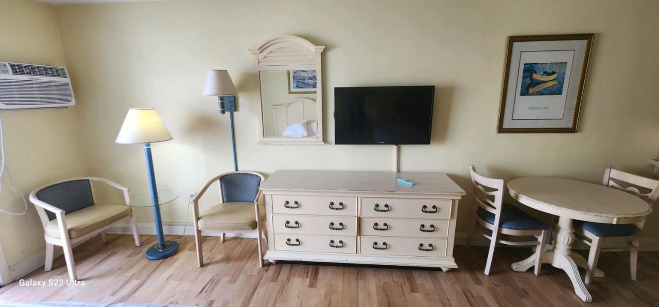 Apartment Oceanview Efficiency Dw709
