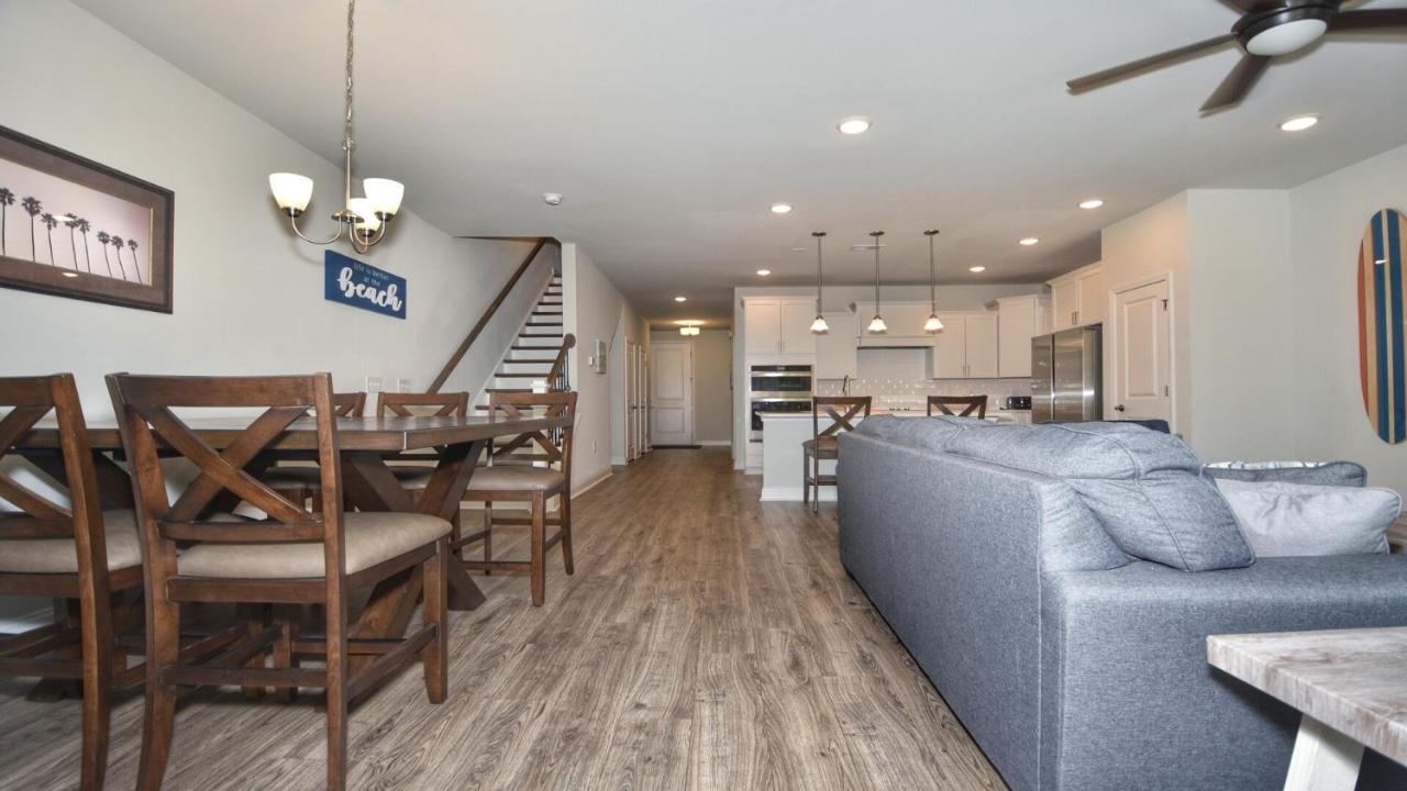 5206 Townes At Barefoot Townhouse
