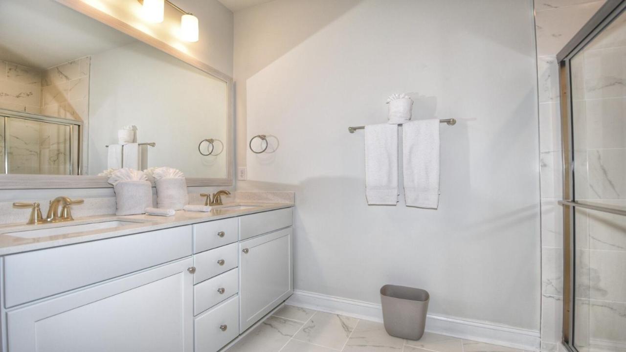 5206 Townes At Barefoot Townhouse Holiday home *