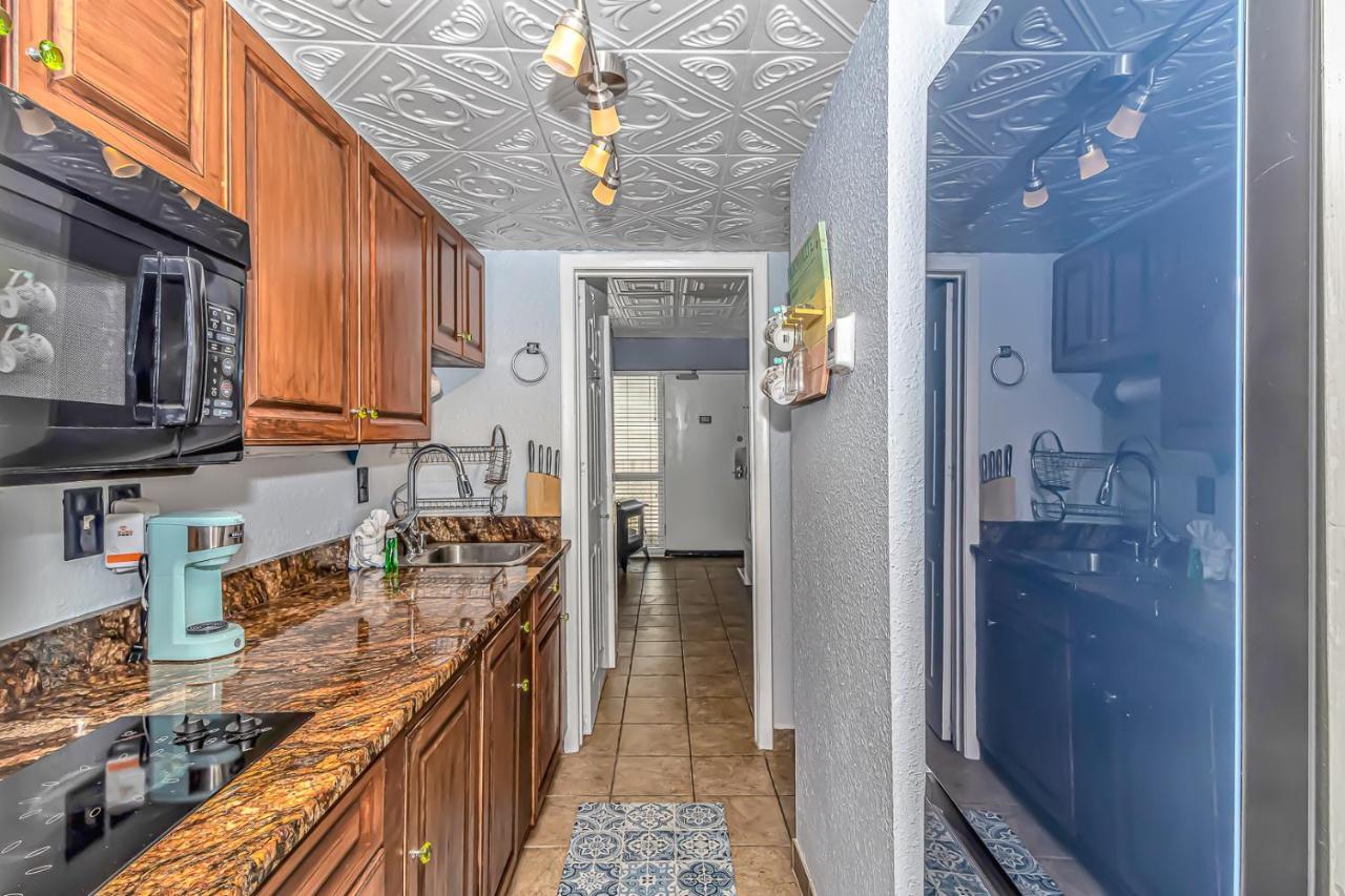 Holiday home Newly Renovated- Oceanfront 1 Bedroom Suite- Dunes 2726 *