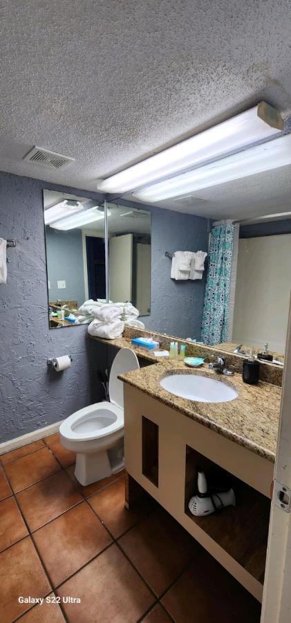 Apartment Oceanfront Efficiency T108 Myrtle Beach