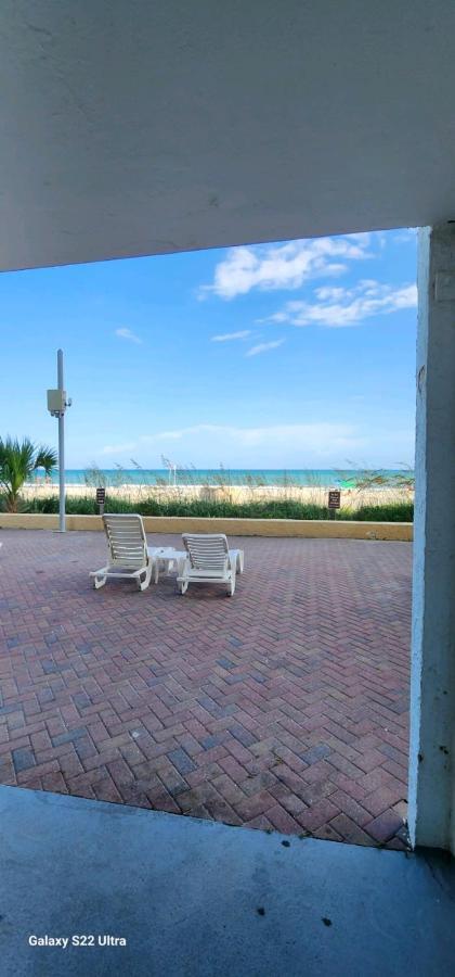 Oceanfront Efficiency T108 Apartment *
