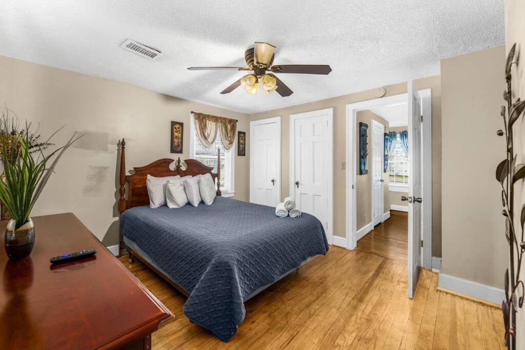 Dazzling Centrally Located Ocean View W 2 Kings, Huge Private Yard, 2 Decks, Firepit, Bbq * Myrtle Beach