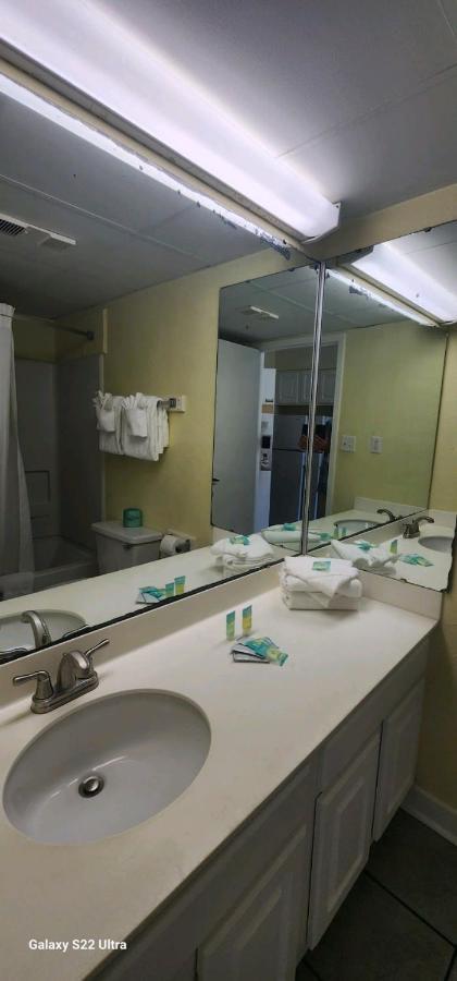 Apartment Oceanview Efficiency Dw1110 Myrtle Beach