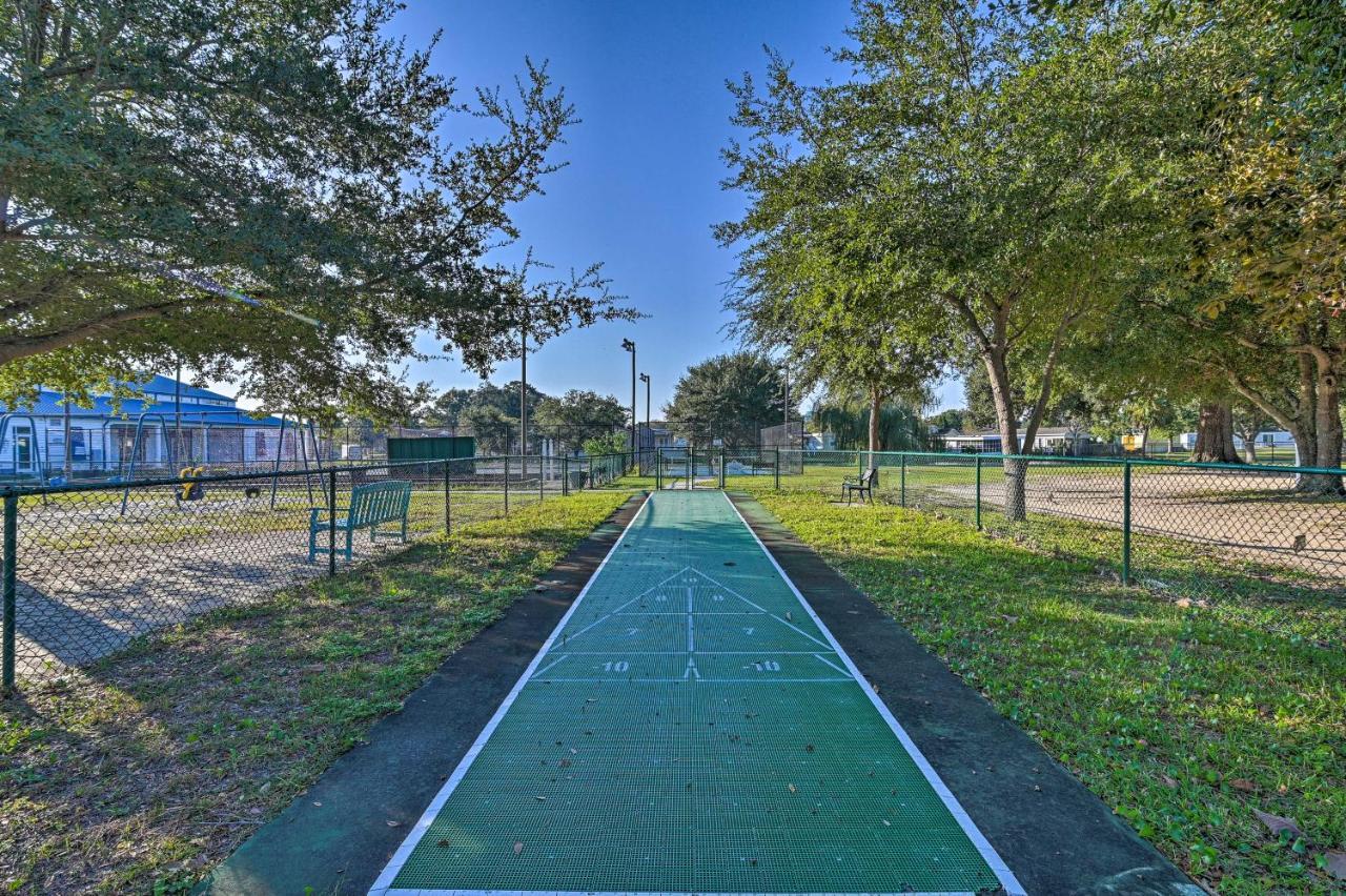 Surfside With Community Perks Near Ocean! Holiday home Myrtle Beach