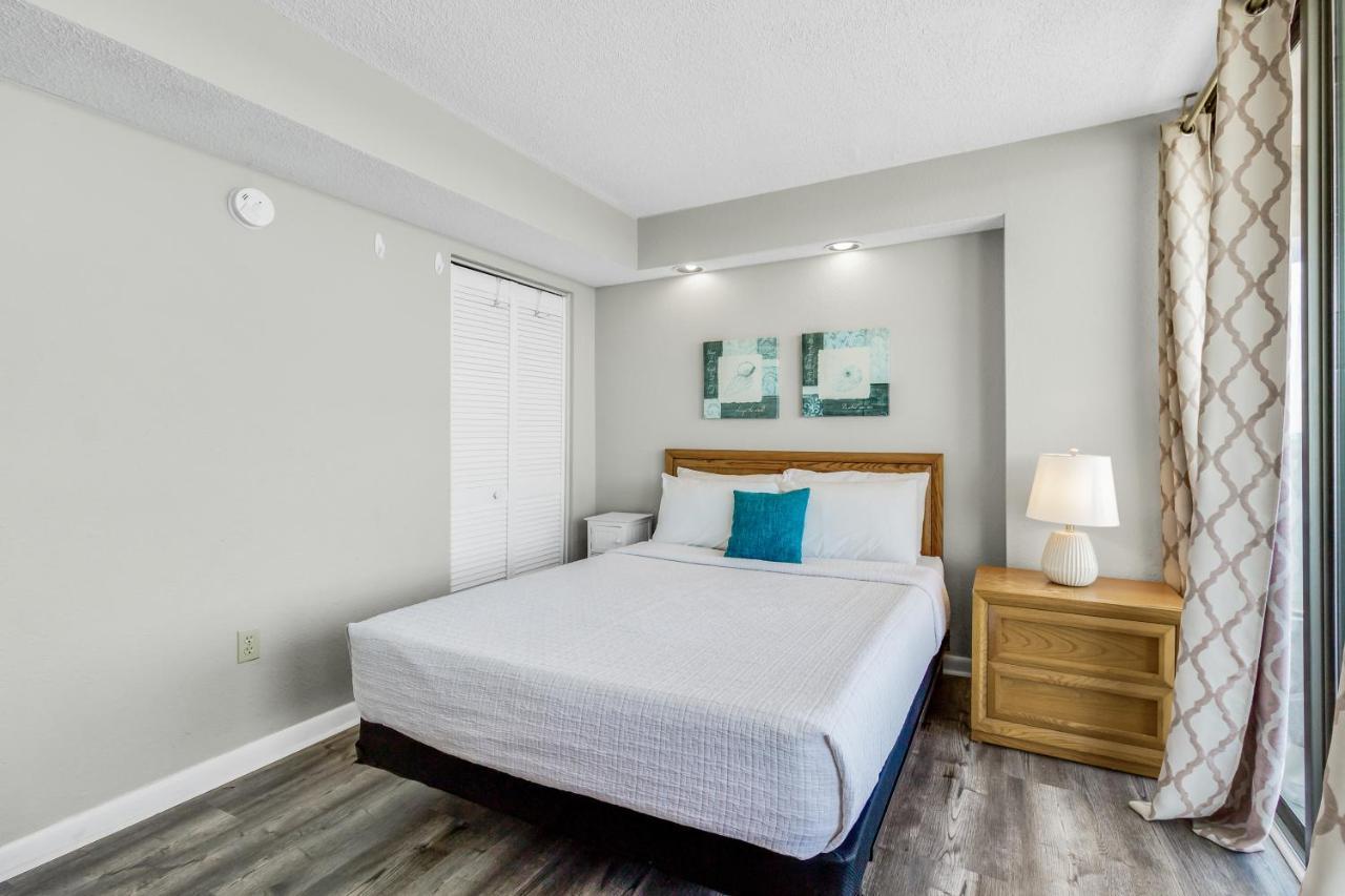 Fabulous Ocean Front At Sands Ocean Club 1227 Apartment *