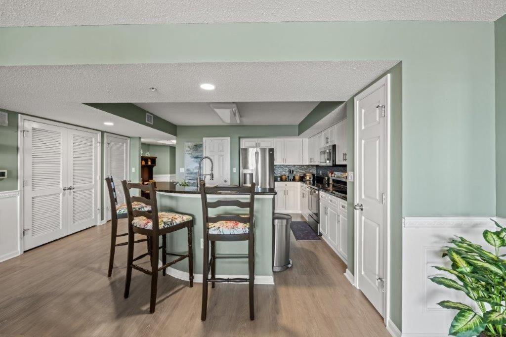 Yacht Club #2-502 Apartment *