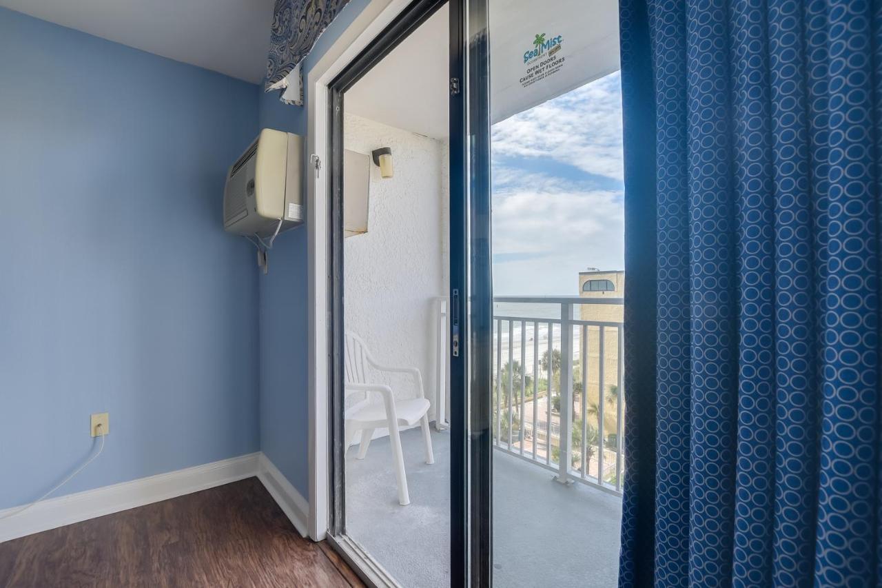 Life With Balcony! Apartment Myrtle Beach