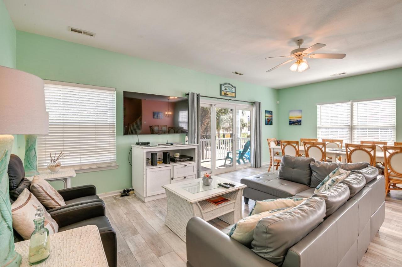 Holiday home Surfside House With Pool, Walk To And Pier
