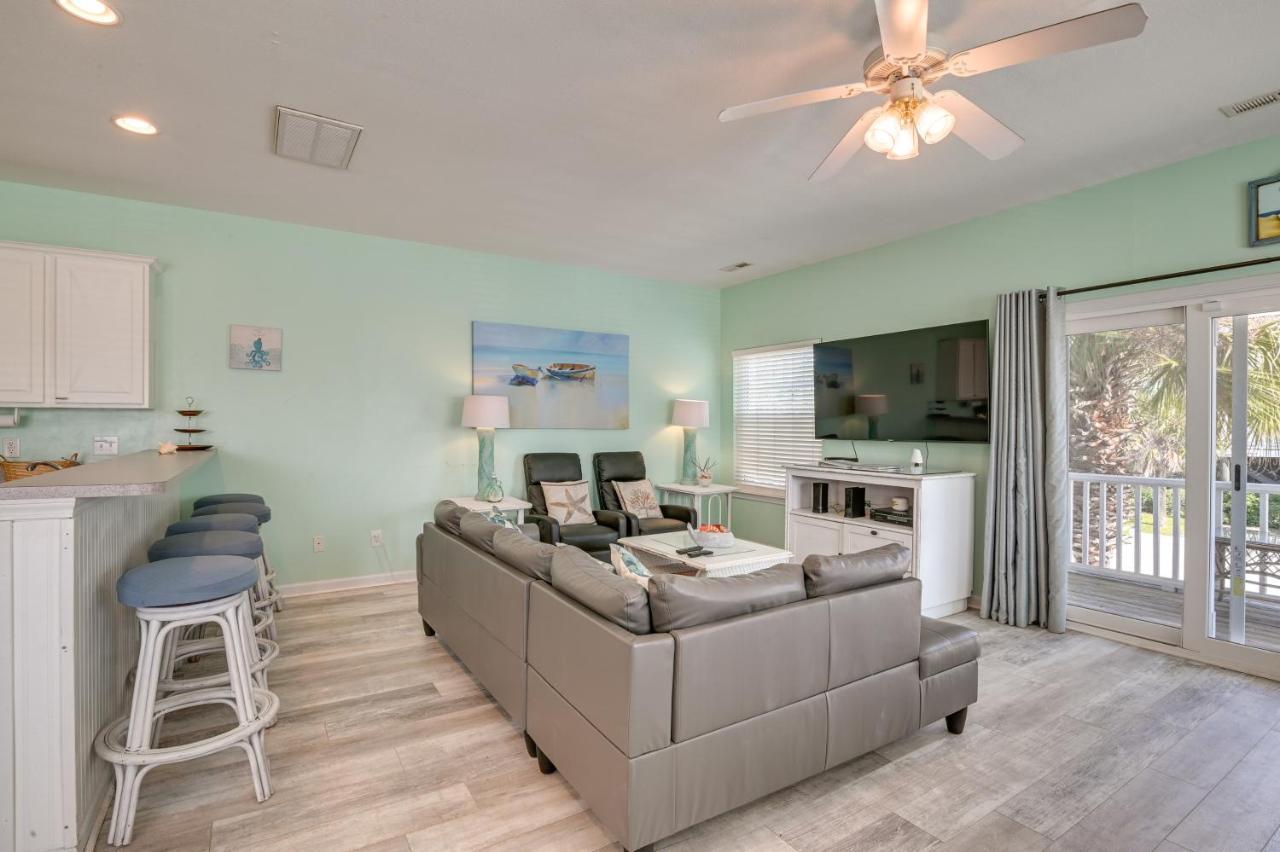 Holiday home Surfside House With Pool, Walk To And Pier