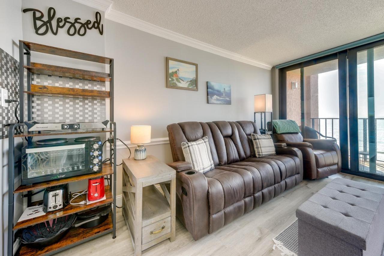 Eighth-floor On North Myrtle With Pool! *