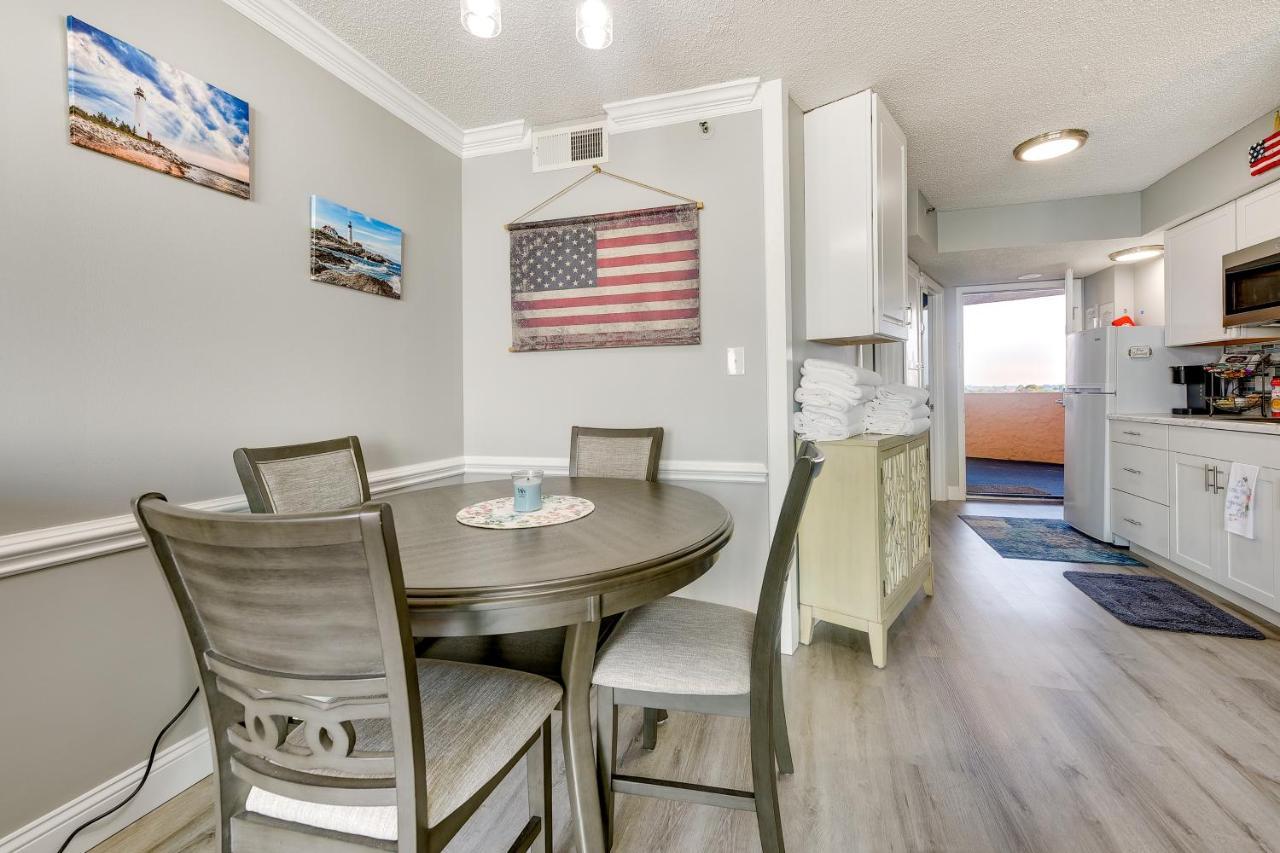 Apartment Eighth-floor On North Myrtle With Pool!