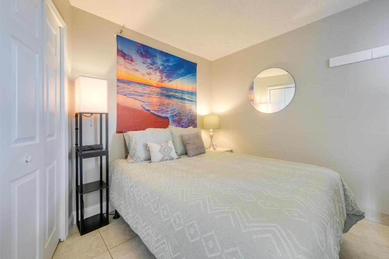 Eighth-floor On North Myrtle With Pool!