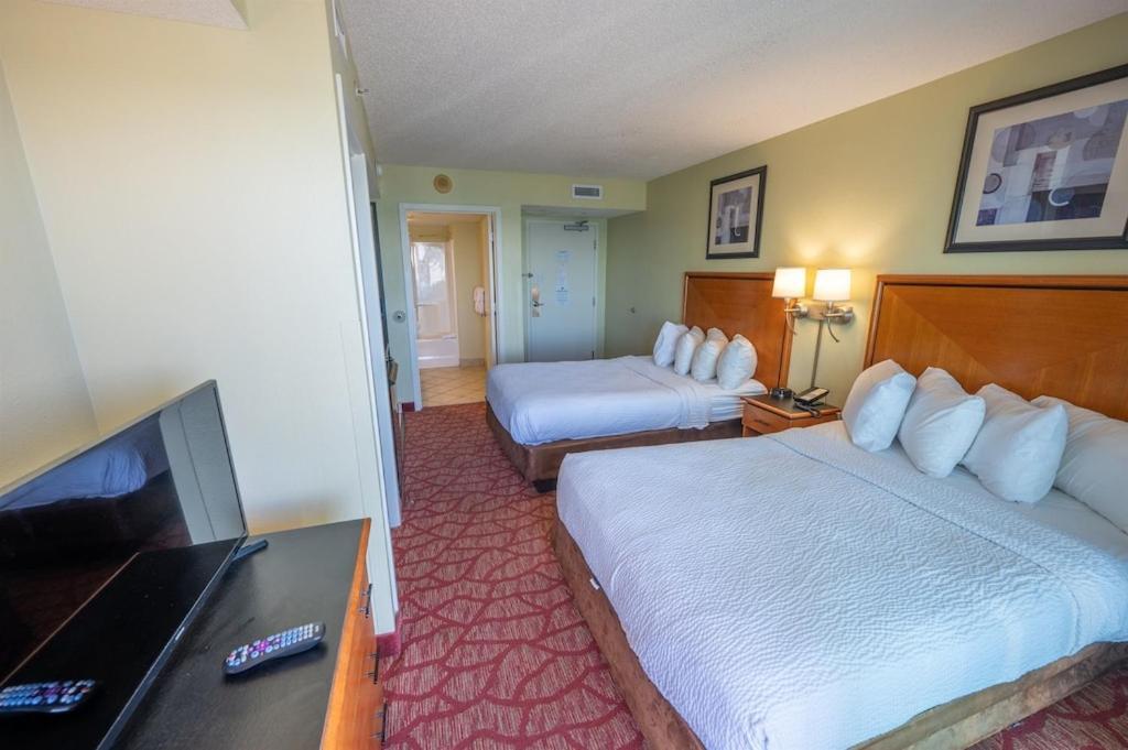 Oceanfront,heated Pools,boardwalk, Location,views! * Myrtle Beach