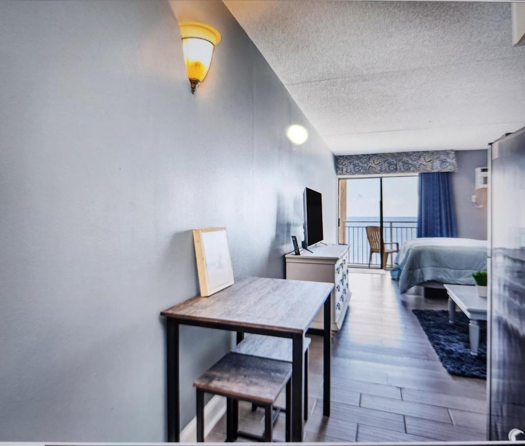 Oceanfront Efficiency T507 Apartment