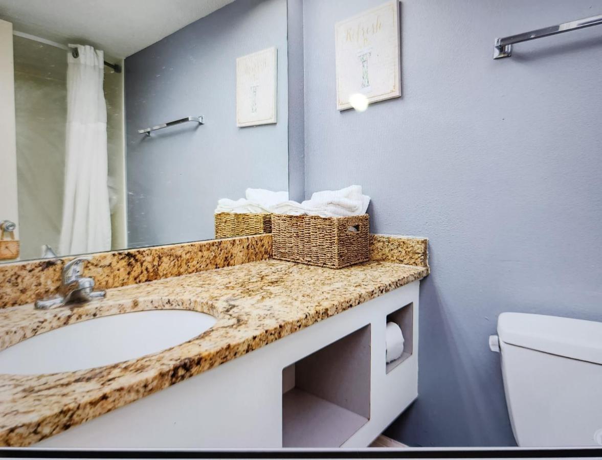 Apartment Oceanfront Efficiency T507
