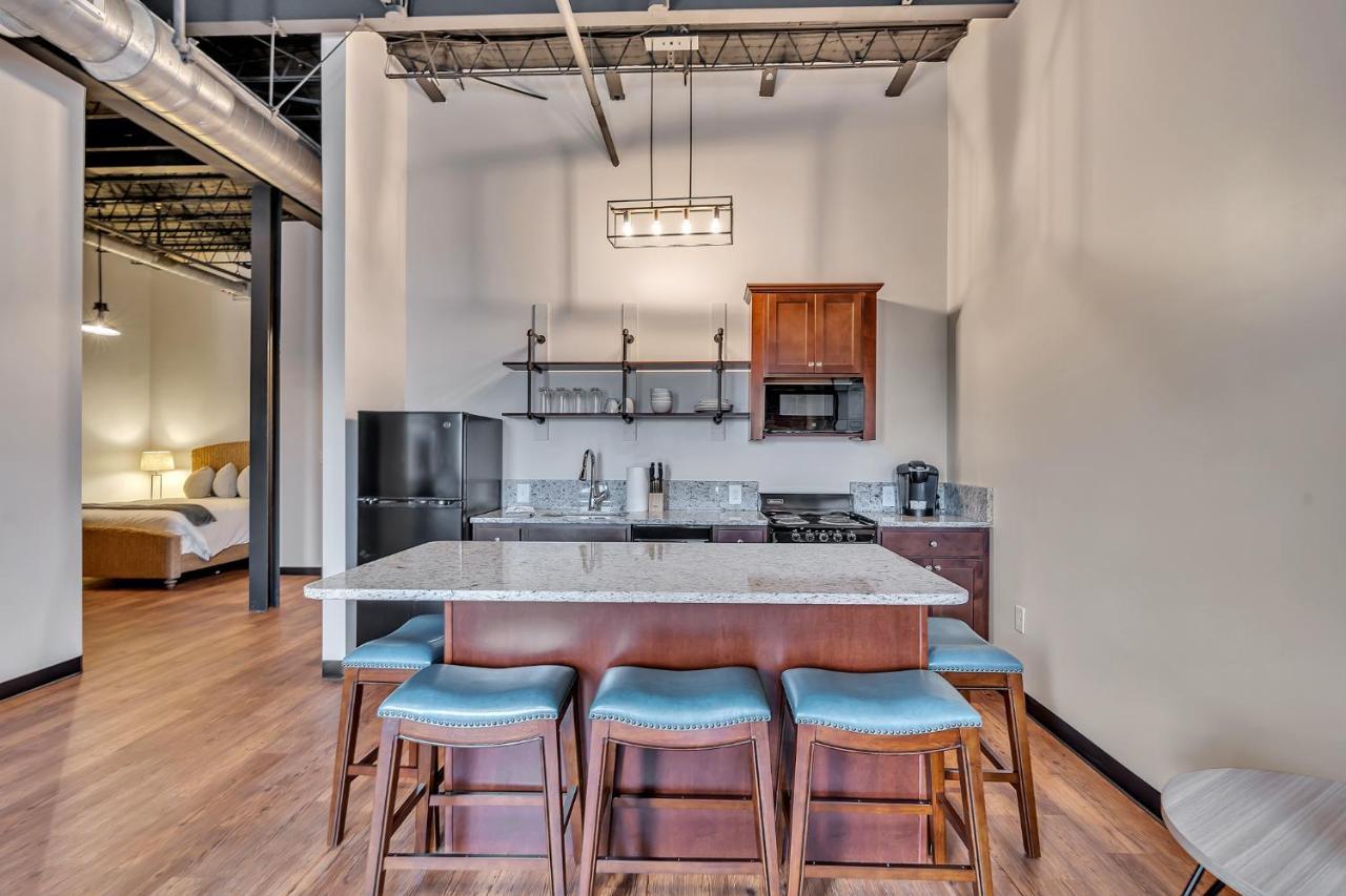 Apartment 2 Bedroom Loft @ Grand Brewery 205