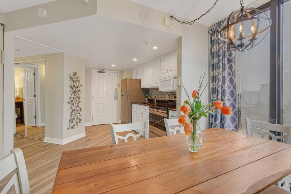 Immense With 1br Oceanview 402