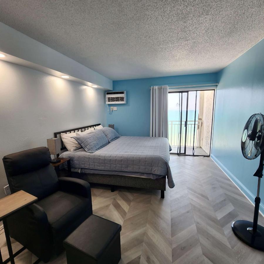 Oceanfront Efficiency T604 Apartment