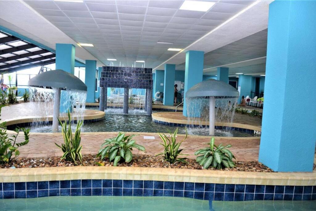Holiday home Remodeled Condo, Waterpark View At Landmark