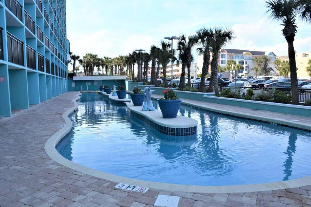 Holiday home Remodeled Condo, Waterpark View At Landmark *