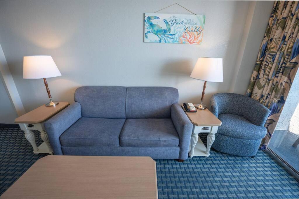 Recently Renovated, Oceanfront View, Heated Pools! * Myrtle Beach