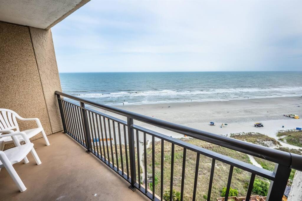 Holiday home Newly Renovated Oceanfront Direct,incredible Pools *