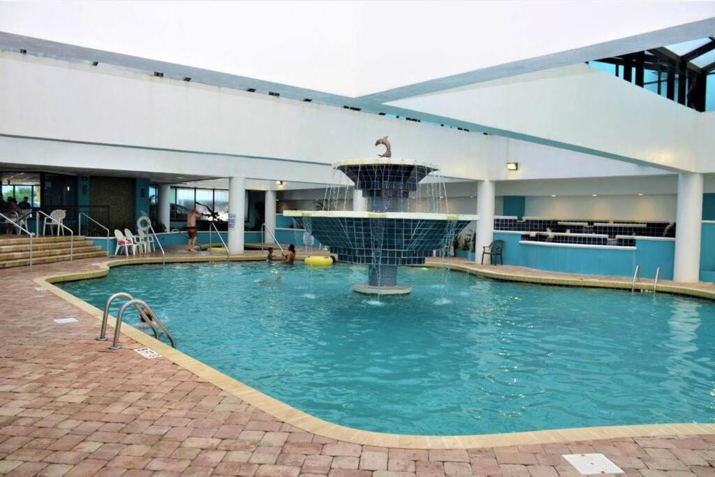 Holiday home Remodeled Condo, Waterpark View At Landmark *