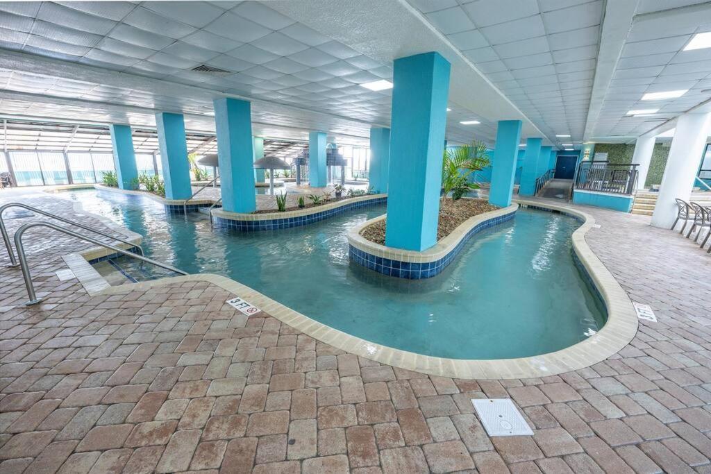 Holiday home Remodeled Condo, Waterpark View At Landmark *