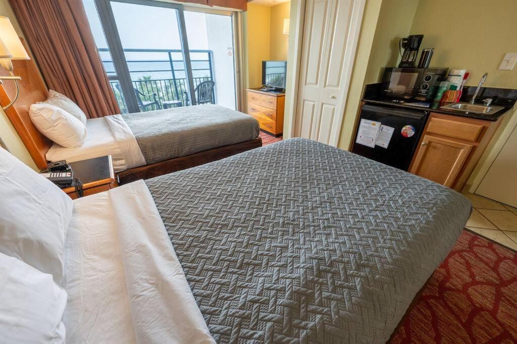 Oceanfront Convenience On Lower Floor, Heated Pool * Myrtle Beach