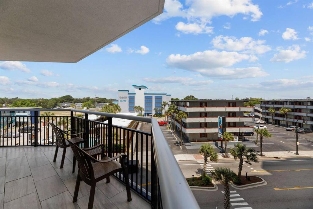 Spacious, Bay View - Close To Boardwalk, Location! * Myrtle Beach