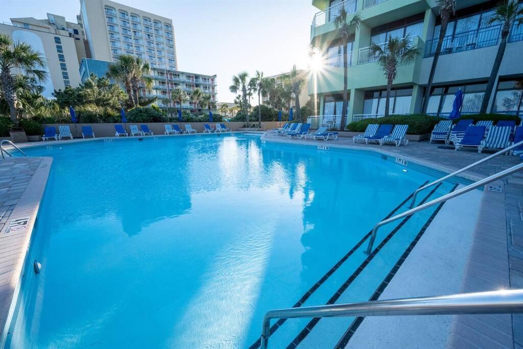 Oceanfront Remodeled With Pools, Coral Holiday home Myrtle Beach