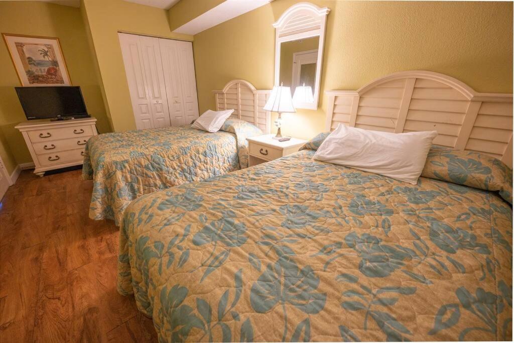 Baywatch Renovated, Unobstructed Oceanfront Views! Holiday home Myrtle Beach