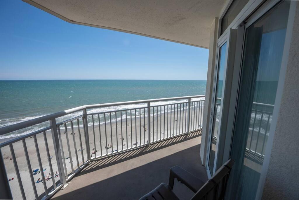 Baywatch Renovated, Unobstructed Oceanfront Views!