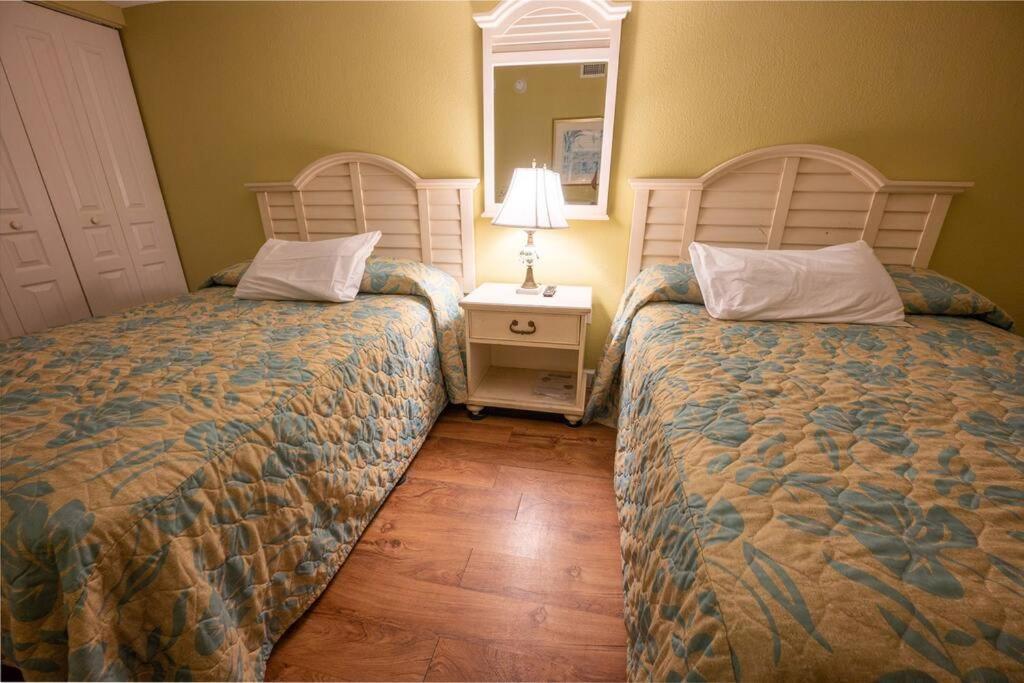 Baywatch Renovated, Unobstructed Oceanfront Views! Holiday home Myrtle Beach