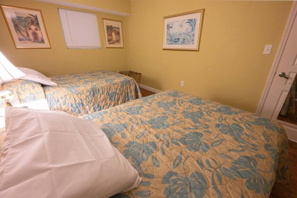 Holiday home Baywatch Renovated, Unobstructed Oceanfront Views! *