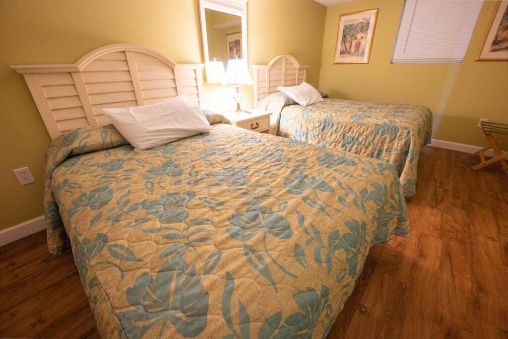 Holiday home Baywatch Renovated, Unobstructed Oceanfront Views! *