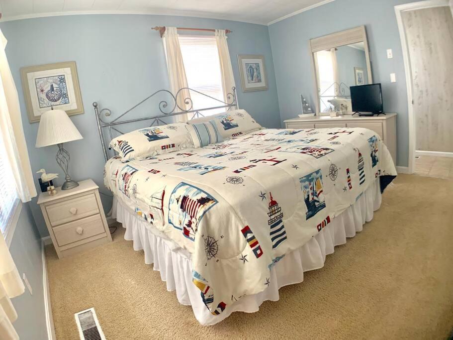 Beachfront -almost Heaven Oceanfront- Unit C/ 2br 1ba *