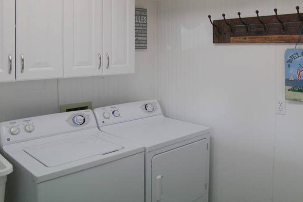 Beachfront -almost Heaven Oceanfront- Unit C/ 2br 1ba Apartment *