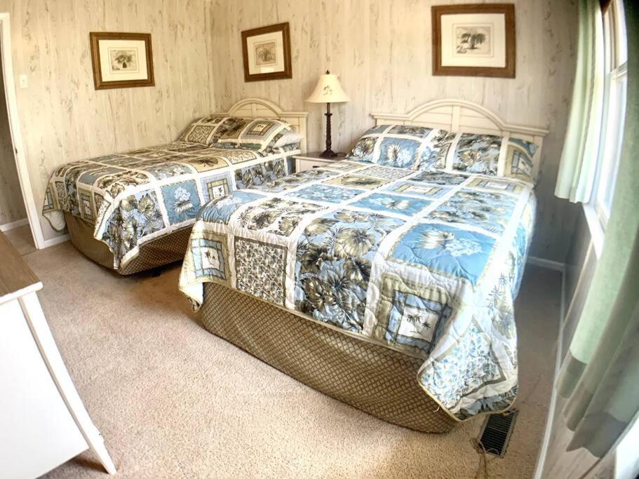 Beachfront -almost Heaven Oceanfront- Unit C/ 2br 1ba * Myrtle Beach