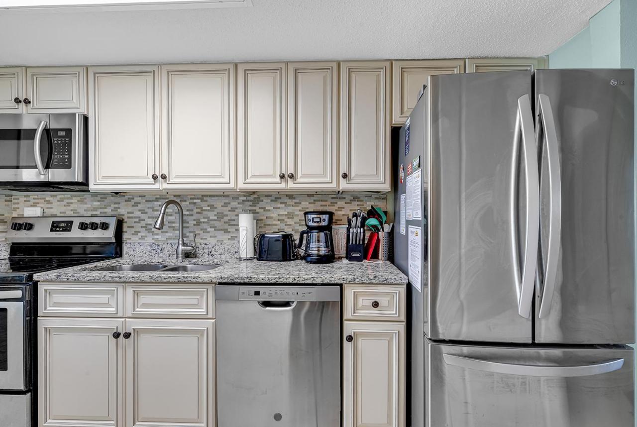 Apartment Spacious Oceanfront - Bay Watch 1138