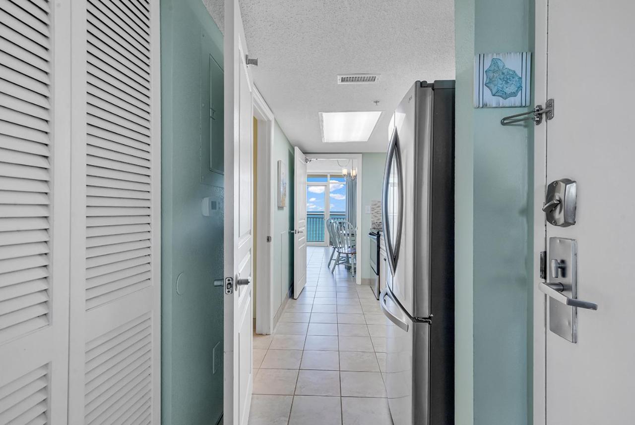 Apartment Spacious Oceanfront - Bay Watch 1138 Myrtle Beach