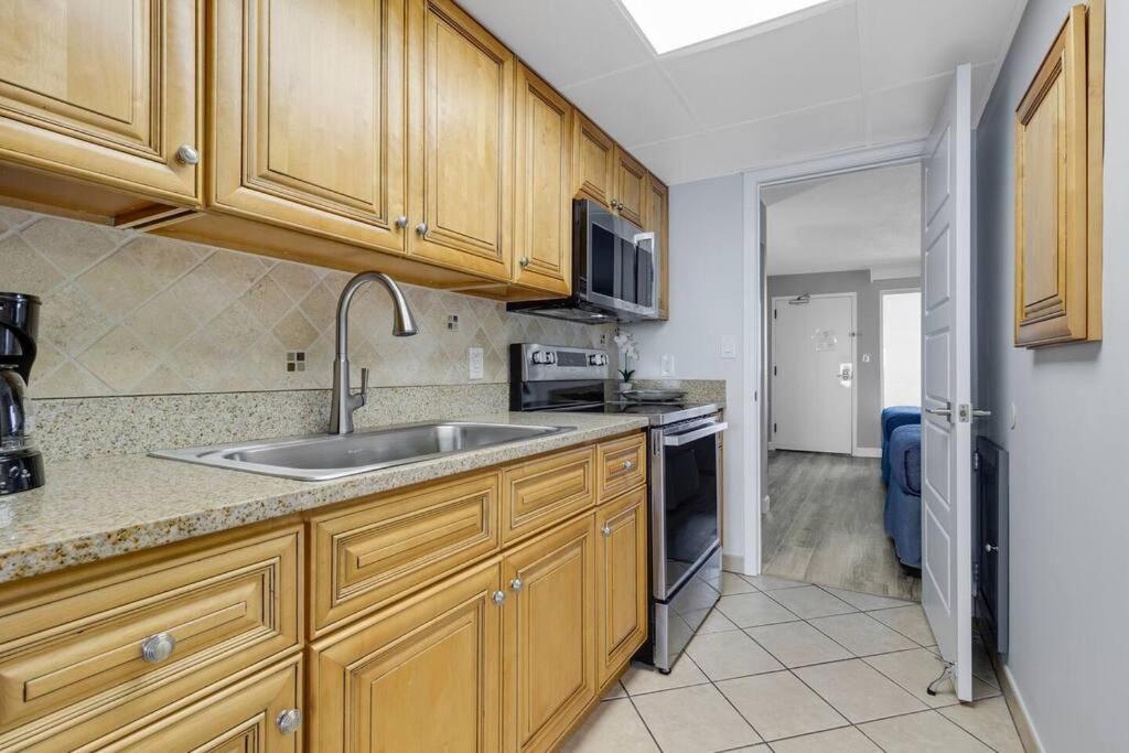 Seaside Oasis Oceanfront With Balcony 1124 Apartment *