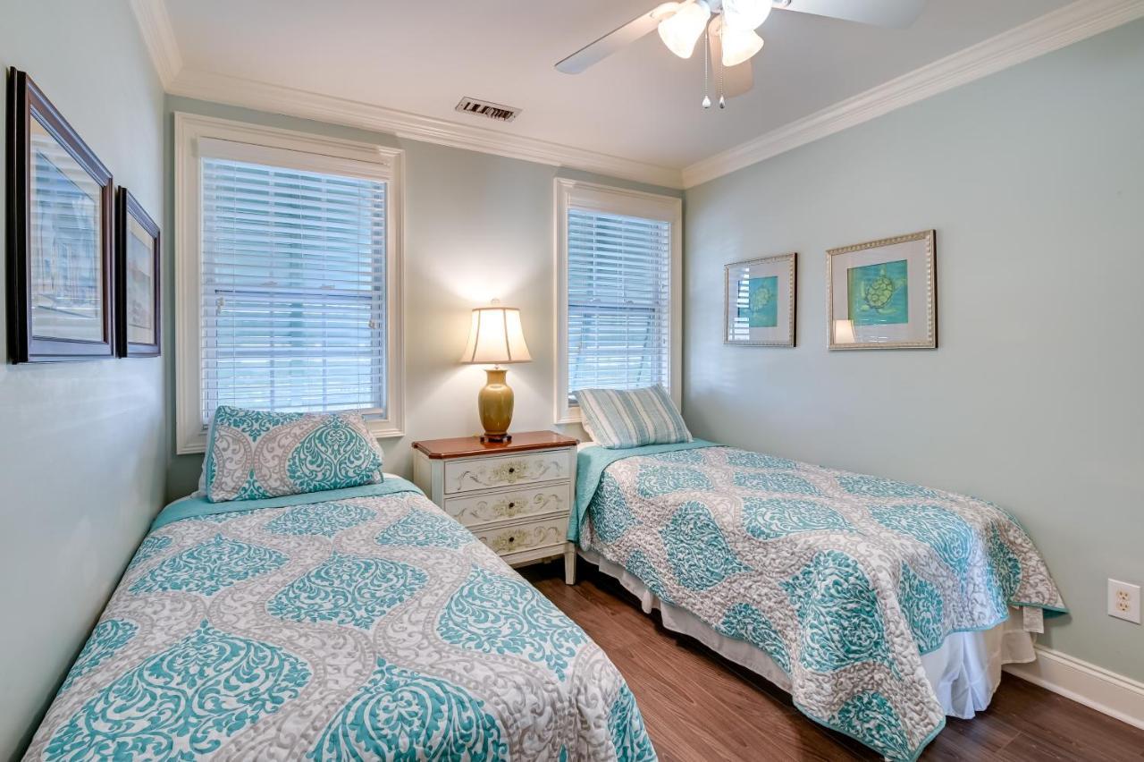 Holiday home Beachfront Murrells Inlet - Walk To Pier! Myrtle Beach