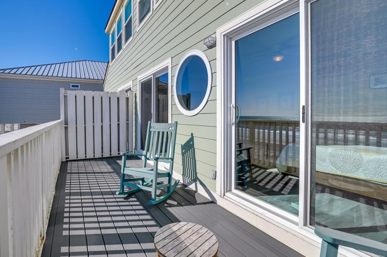 Holiday home Beachfront Murrells Inlet - Walk To Pier! *