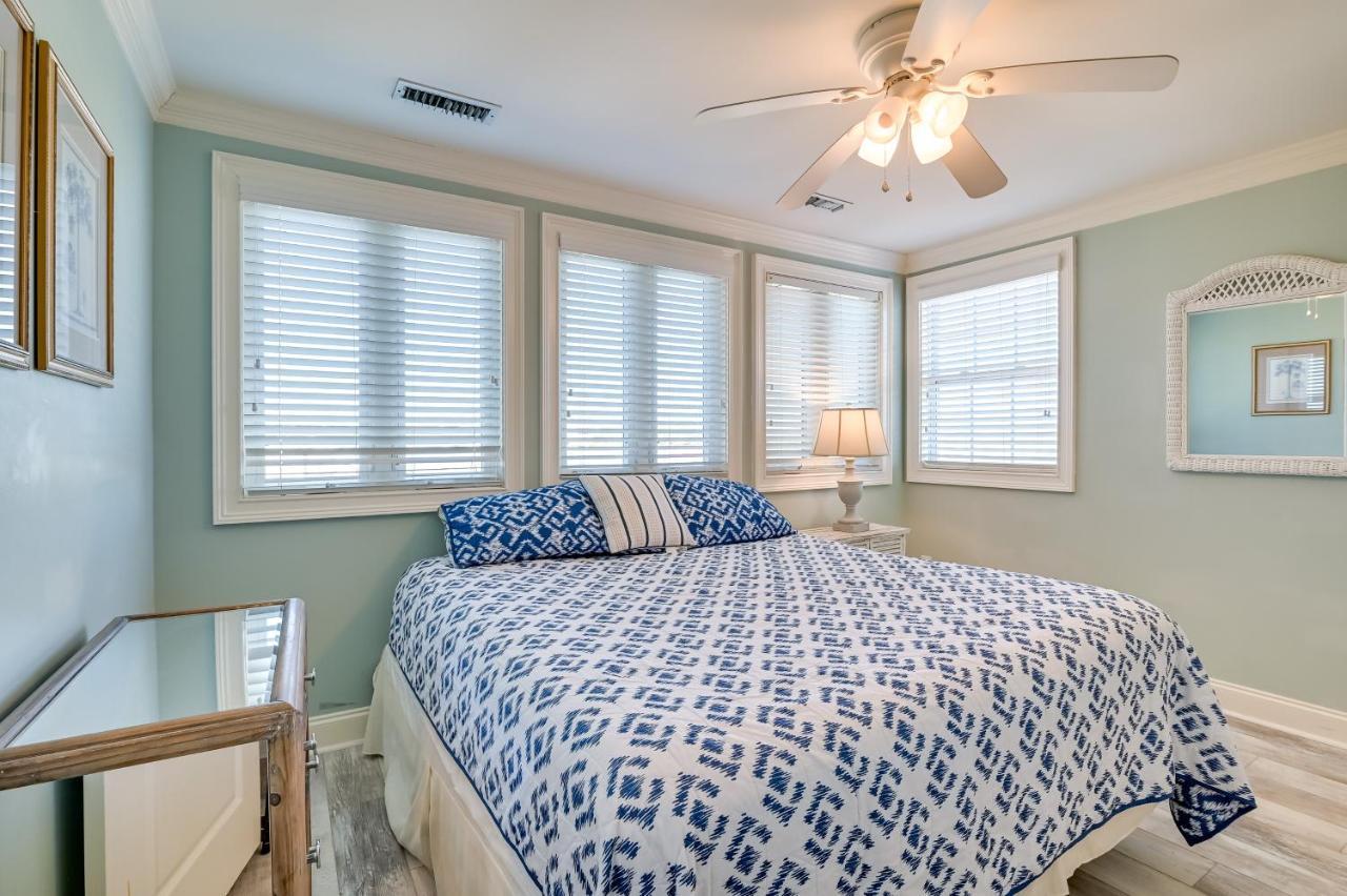 Holiday home Beachfront Murrells Inlet - Walk To Pier! *