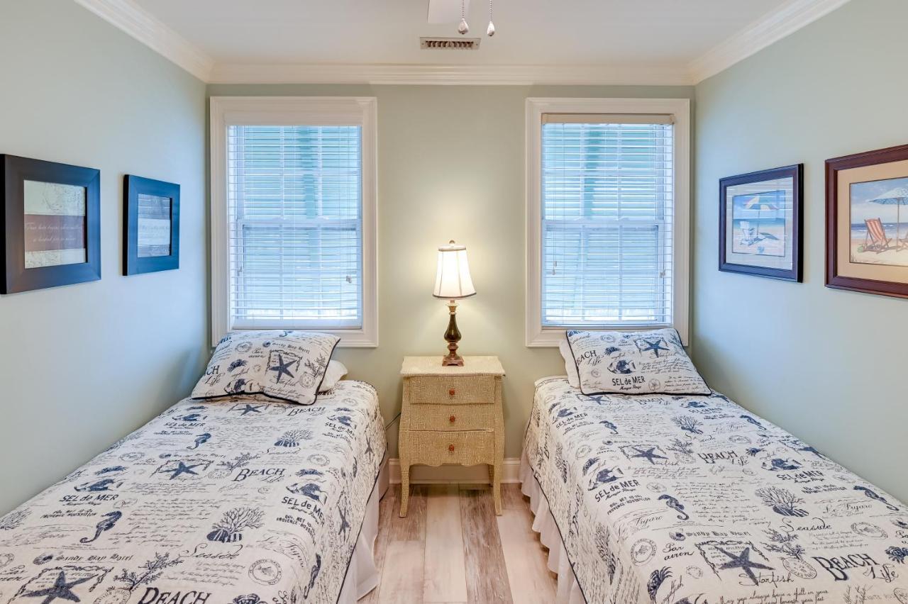 Oceanfront Murrells Inlet With Access! Holiday home Myrtle Beach