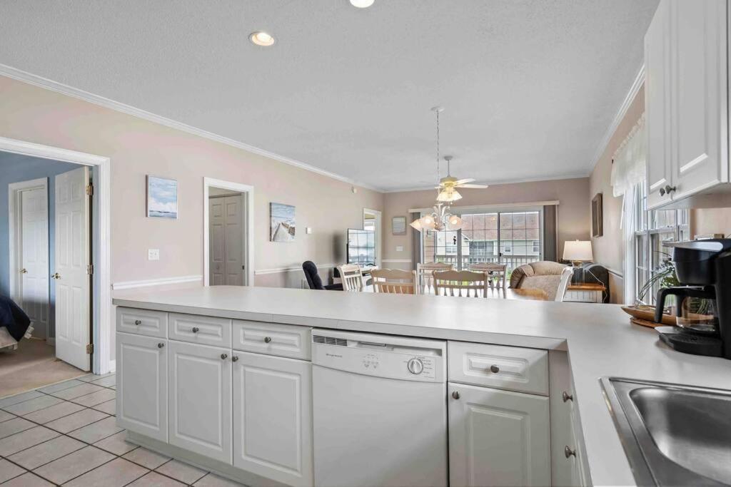2br 2ba Waterfront 10min To Beach And Market Common Apartment Myrtle Beach