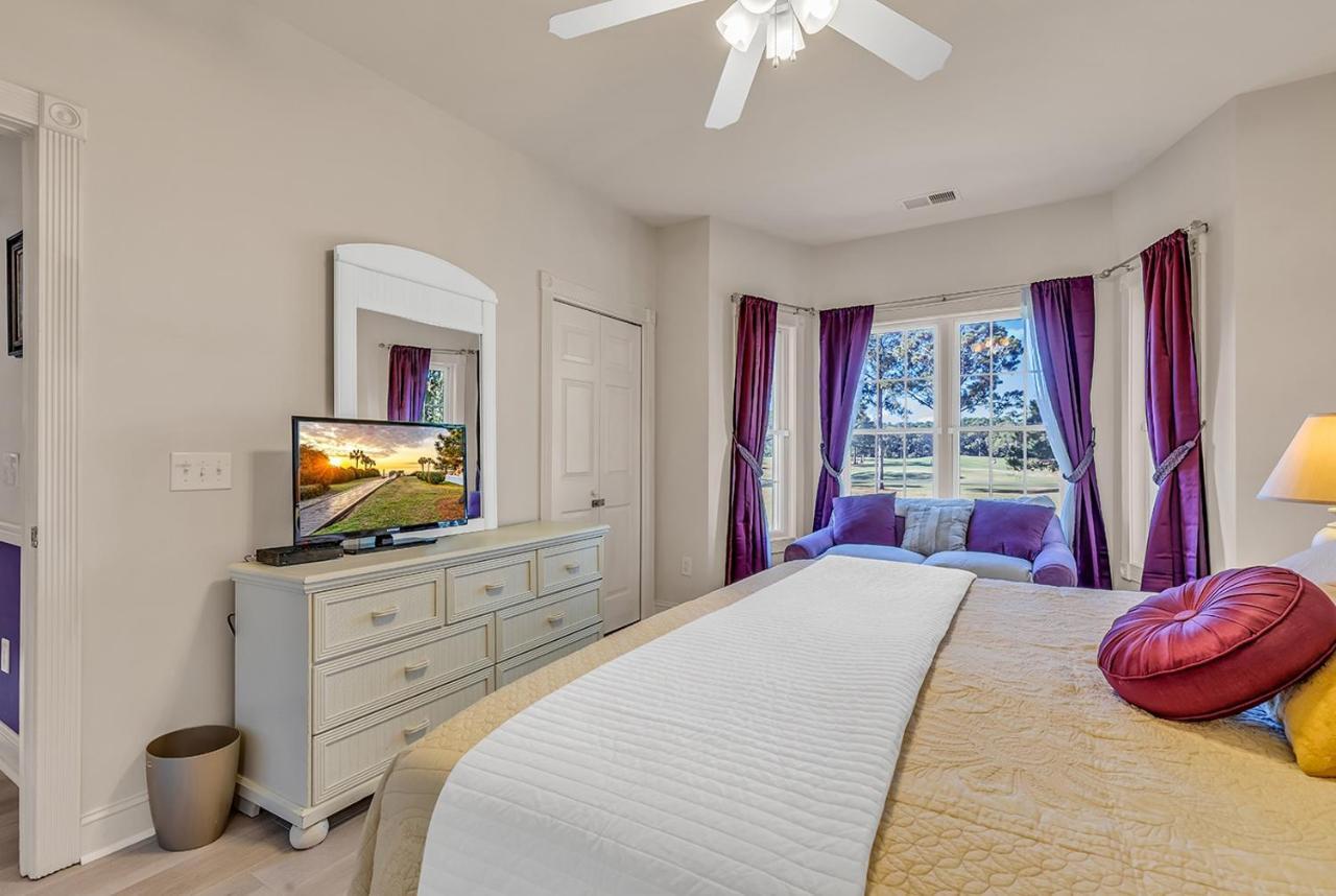 4809 Luster Leaf Circle Magnolia Pointe 202 *