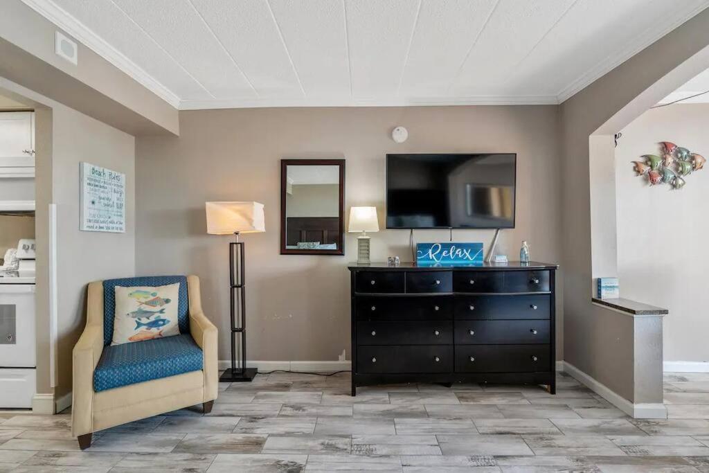 Apartment Relaxing Oceanview With Full Kitchen In 306 *